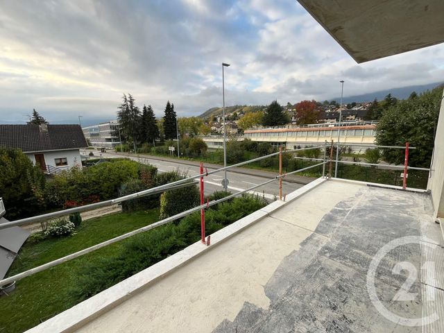 Appartement T3 à vendre - 3 pièces - 61.12 m2 - LA MOTTE SERVOLEX - 73 - RHONE-ALPES - Century 21 Immobilière De La Vallée