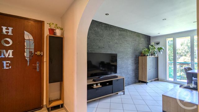 Appartement T3 à vendre - 3 pièces - 66.27 m2 - LA MOTTE SERVOLEX - 73 - RHONE-ALPES - Century 21 Immobilière De La Vallée