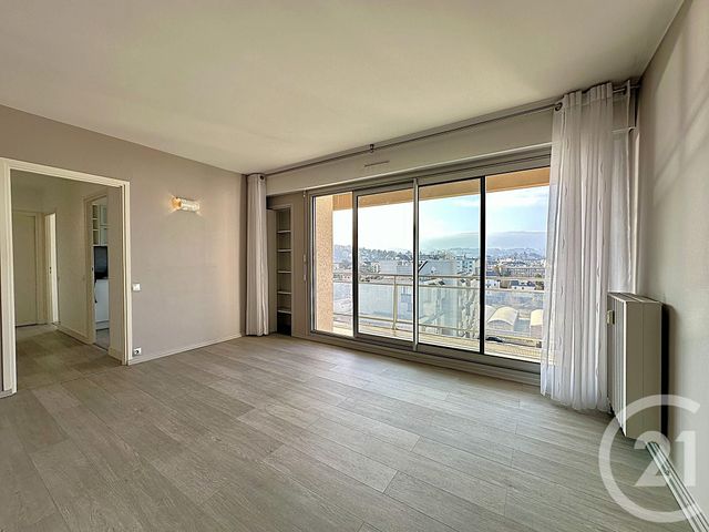 Appartement T2 à vendre - 2 pièces - 44.29 m2 - CHAMBERY - 73 - RHONE-ALPES - Century 21 Immobilière De La Vallée